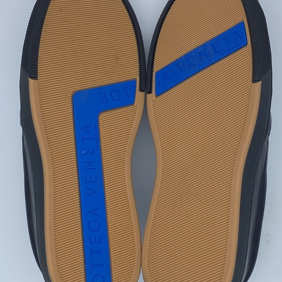 Bottega Veneta Men's Wide Weave Leather Slip-On Sn - Picture 8 of 13